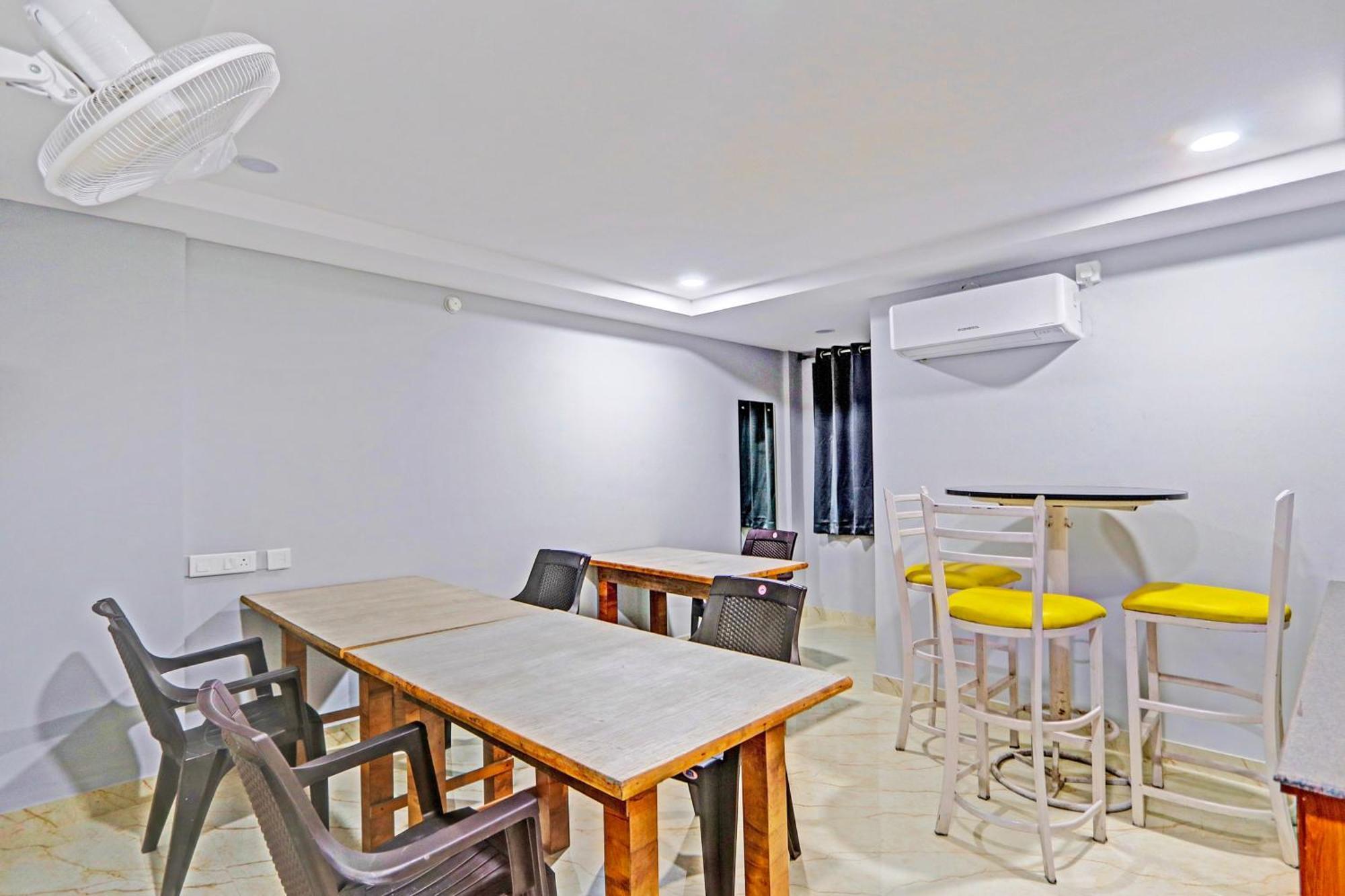 מלון היידראבד Super Townhouse Qualia Elite S R Nagar מראה חיצוני תמונה