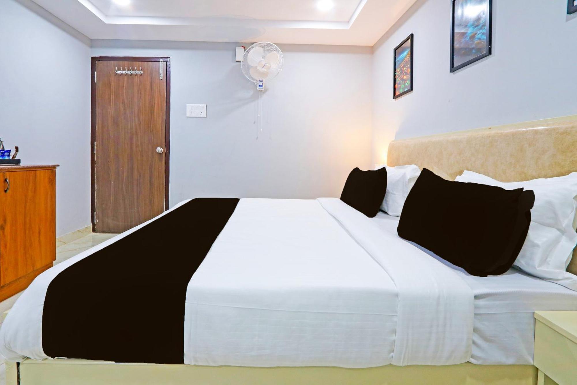 מלון היידראבד Super Townhouse Qualia Elite S R Nagar מראה חיצוני תמונה
